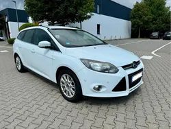 Weiß Gebraucht 2011 Ford Focus Kombi | 2.350 € (Superpreis)