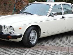Beige Gebraucht 1987 Jaguar XJ12 Limousine | 23.500 €