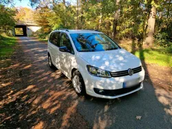 Weiß Gebraucht 2012 VW Touran Match Van / Kleinbus | 6.700 € (Fairer Preis)