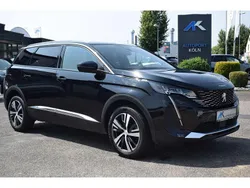 Noir perla nera (metallic) Gebraucht 2023 Peugeot 5008 Allure Van / Kleinbus | 23.889 € (Fairer Preis)