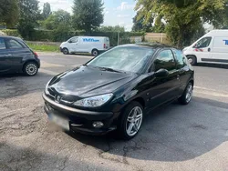 Schwarz Gebraucht 2001 Peugeot 206 Kleinwagen | 1.700 € (Teuer)