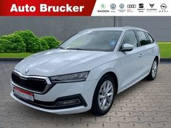 Weiss Gebraucht 2021 Skoda Octavia First Edition Kombi | 20.420 € (Fairer Preis)