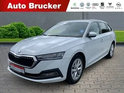 Weiss Gebraucht 2021 Skoda Octavia First Edition Kombi | 19.920 € (Fairer Preis)