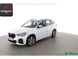 Weiss (metallic) Gebraucht 2020 BMW X1 Sport Line SUV | 29.879 € (Teuer)
