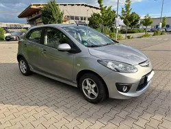 Grau Gebraucht 2009 Mazda 2 Limousine | 3.999 € (Fairer Preis)