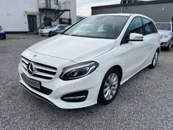 Calcitweiß Gebraucht 2017 Mercedes B180 Style Van / Kleinbus | 14.990 € (Superpreis)