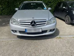 Grau Gebraucht 2009 Mercedes C180 Limousine | 8.700 € (Fairer Preis)