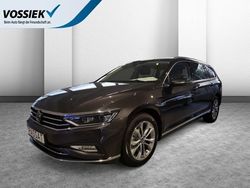 Grau Gebraucht 2023 VW Passat Elegance Kombi | 36.888 € (Teuer)