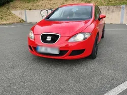 Rot Gebraucht 2005 Seat Leon Kleinwagen | 2.500 €