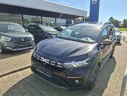 Schwarz Gebraucht 2024 Dacia Jogger Extreme Kombi | 17.900 € (Guter Preis)