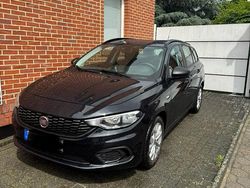 Schwarz Gebraucht 2017 Fiat Tipo Kombi | 7.900 € (Guter Preis)