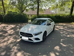 Weiß Gebraucht 2020 Mercedes A250 AMG line Limousine | 24.000 € (Fairer Preis)