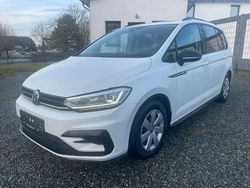 Weiß Gebraucht 2019 VW Touran Highline Van / Kleinbus | 16.958 € (Guter Preis)