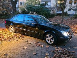 Schwarz Gebraucht 2006 Mercedes E200 Avantgarde Limousine | 6.350 € (Fairer Preis)