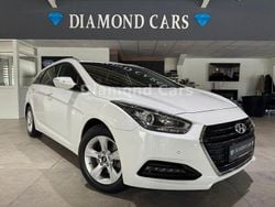 Weiß Gebraucht 2017 Hyundai i40 Trend Kombi | 14.490 € (Fairer Preis)