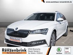 Moonweiss metallic (metallic) Gebraucht 2021 Skoda Superb Style Kombi | 27.949 € (Etwas zu teuer)