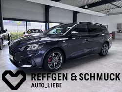 Blau Gebraucht 2020 Ford Focus ST-Line X Kombi | 19.870 € (Fairer Preis)