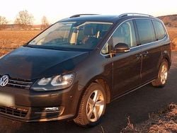 Braun Gebraucht 2015 VW Sharan Highline Van / Kleinbus | 11.300 € (Superpreis)