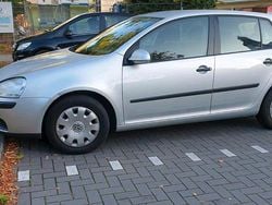 Silber Gebraucht 2005 VW Golf V Kleinwagen | 3.700 € (Fairer Preis)