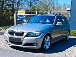 Beige Gebraucht 2010 BMW 330 Kombi | 9.100 € (Teuer)