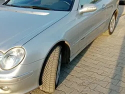 Silber Gebraucht 2002 Mercedes CLK240 Elegance Coupé | 5.300 € (Etwas zu teuer)