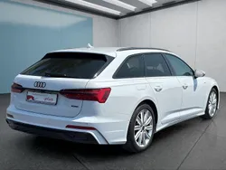 Weiß Gebraucht 2024 Audi A6 S-Line Kombi | 52.999 €