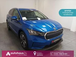 Blau Gebraucht 2024 Skoda Enyaq iV Loft SUV | 41.970 € (Fairer Preis)
