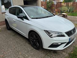 Weiß Gebraucht 2020 Seat Leon FR Limousine | 15.700 € (Fairer Preis)