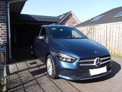 Blau Gebraucht 2020 Mercedes B180 Van / Kleinbus | 21.900 € (Guter Preis)