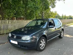 Grau Gebraucht 1999 VW Golf IV Comfortline Kleinwagen | 550 € (Fairer Preis)