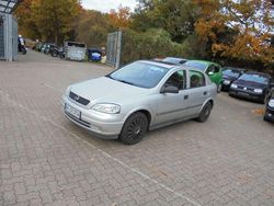 Silber Gebraucht 2001 Opel Astra Comfort Limousine | 499 €
