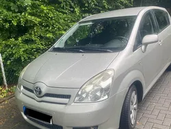 Silber Gebraucht 2007 Toyota Corolla Verso Van / Kleinbus | 4.750 € (Fairer Preis)
