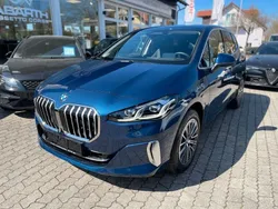 Blau Gebraucht 2024 BMW 223 Active Tourer Luxury Line Van / Kleinbus | 44.900 € (Etwas zu teuer)