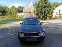 Schwarz Gebraucht 2000 VW Golf IV Kleinwagen | 1.000 € (Etwas zu teuer)