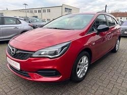 Rot Gebraucht 2022 Opel Astra Edition Kombi | 13.990 € (Superpreis)