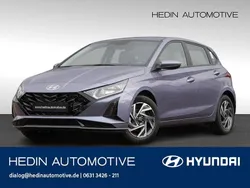 Blau Neu 2025 Hyundai i20 Trend Limousine | 20.980 € (Guter Preis)