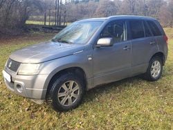 Grau Gebraucht 2009 Suzuki Grand Vitara SUV | 3.330 € (Fairer Preis)