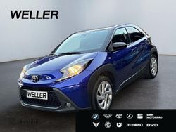 Juniper blue metallic/ dach nightsky black mica (blau) Gebraucht 2022 Toyota Aygo Kleinwagen | 15.990 € (Fairer Preis)