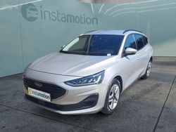 Silber Gebraucht 2022 Ford Focus Kombi | 21.480 € (Fairer Preis)