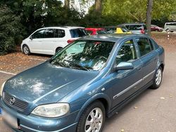 Blau Gebraucht 2001 Opel Astra Limousine | 1.400 € (Fairer Preis)