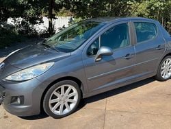 Grau Gebraucht 2010 Peugeot 207 Premium Kleinwagen | 5.499 € (Fairer Preis)