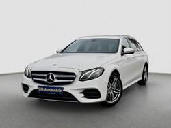 Weiß Gebraucht 2020 Mercedes E220 AMG line Limousine | 27.790 € (Fairer Preis)