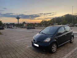 Schwarz Gebraucht 2009 Toyota Aygo Kleinwagen | 2.900 € (Fairer Preis)