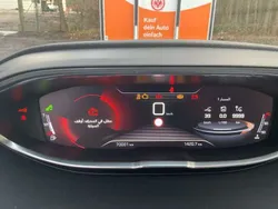 Grau Gebraucht 2018 Peugeot 5008 Allure Van / Kleinbus | 16.100 € (Superpreis)