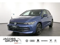 Blau Gebraucht 2024 VW Golf VIII Edition Limousine | 29.940 € (Fairer Preis)