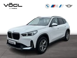 Weiß Gebraucht 2024 BMW X1 Efficient Dynamics SUV | 39.960 € (Fairer Preis)