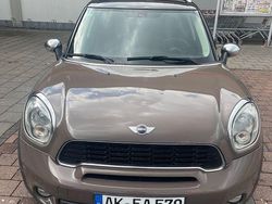 Grau Gebraucht 2011 Mini Cooper SD Countryman SUV | 5.449 € (Etwas zu teuer)