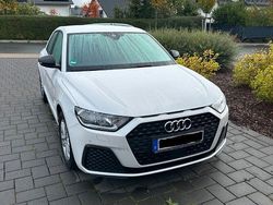 Weiß Gebraucht 2021 Audi A1 Sportback Advanced Kleinwagen | 21.000 € (Fairer Preis)