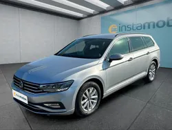 Silber Gebraucht 2022 VW Passat Kombi | 20.399 € (Fairer Preis)