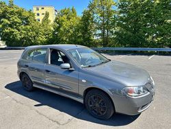 Grau Gebraucht 2006 Nissan Almera Visia Limousine | 2.200 € (Fairer Preis)